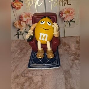 M&M Lazy Boy candy dispenser. Peanut M&M. 1999 Mars Co. Made in China Vintage